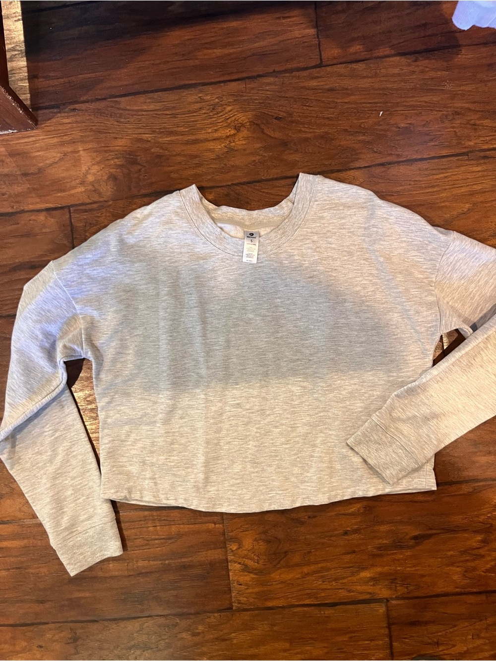 90 Degree By Reflex Light Gray Cropped Crewneck Sweatshirt